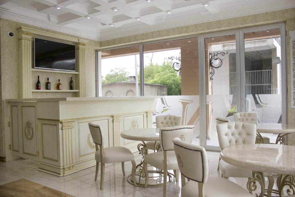 Neapol Boutique 4*