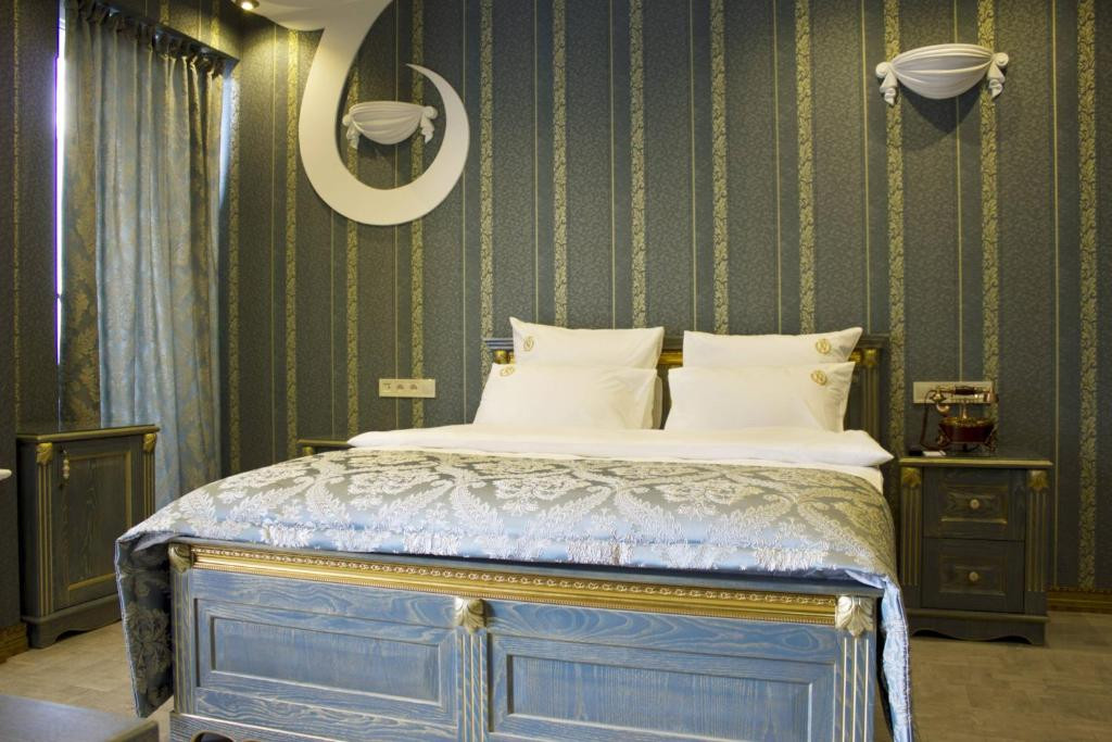 Neapol Boutique 4*