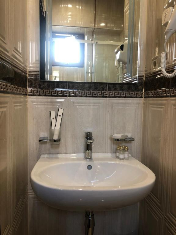 Neapol Boutique 4*