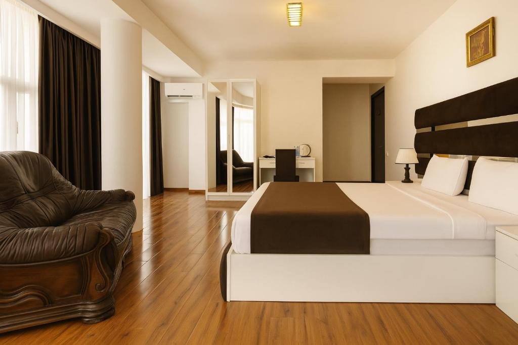 Grand Palace 3*