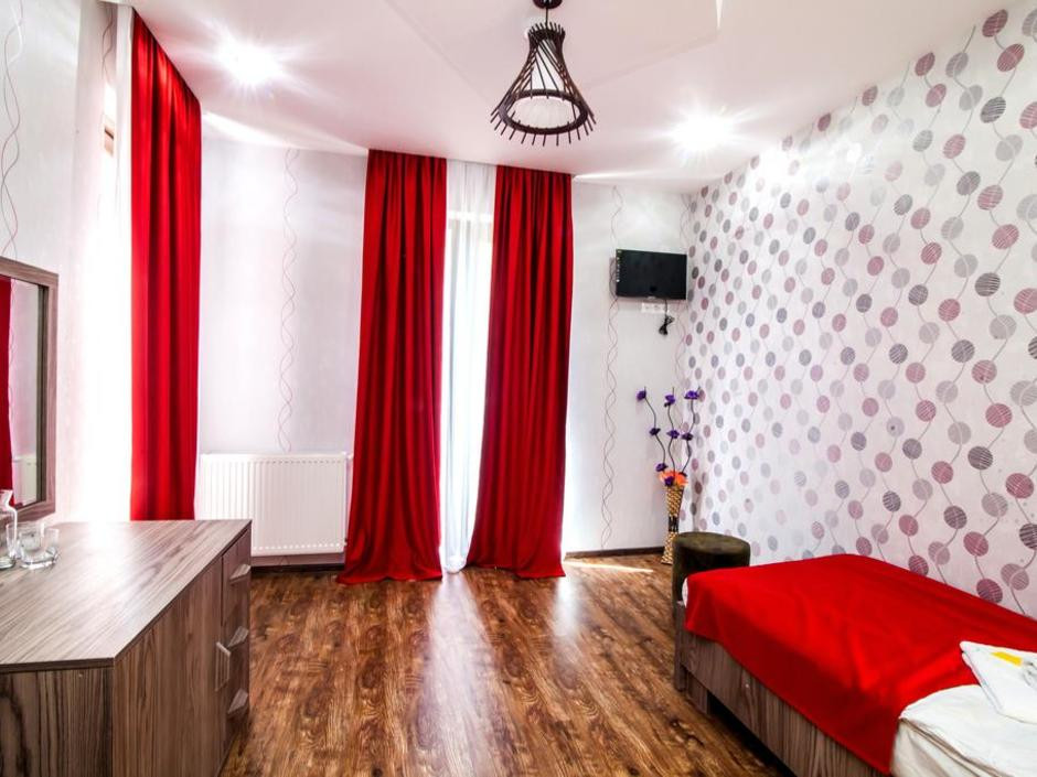 Ellegance Hotel 3*