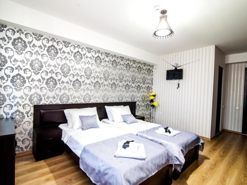 Ellegance Hotel 3*