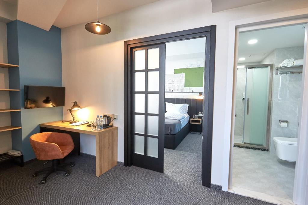 Graphica Tbilisi Hotel 3*