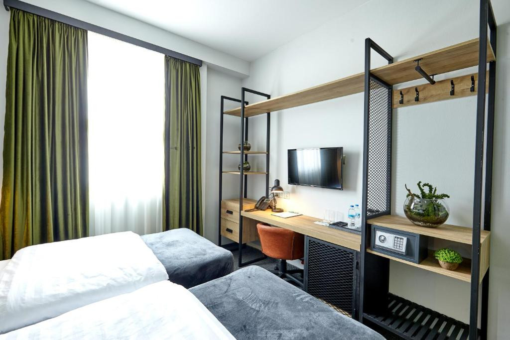 Graphica Tbilisi Hotel 3*