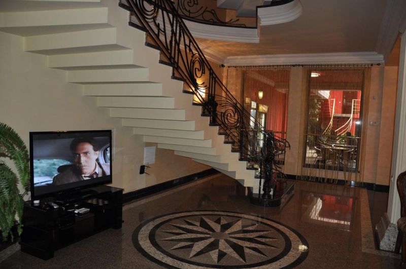 Amber Hotel 3*