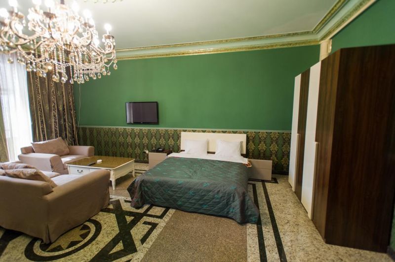 Amber Hotel 3*