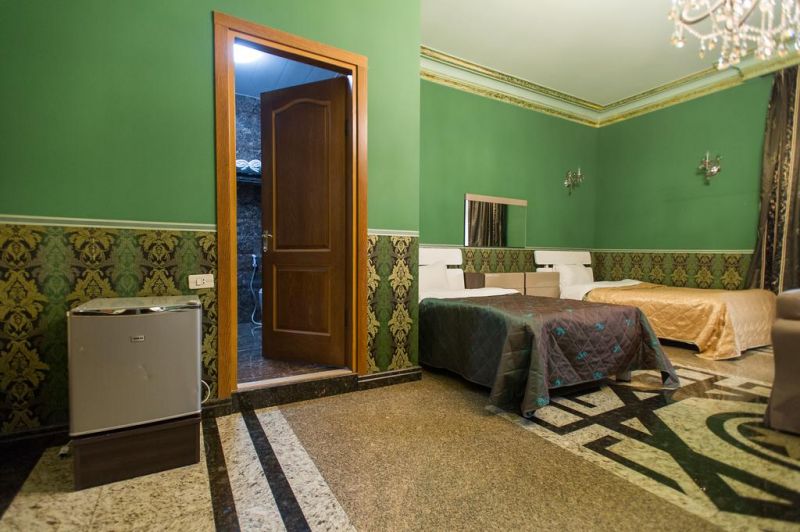 Amber Hotel 3*