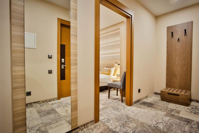 Ameri Plaza 4*