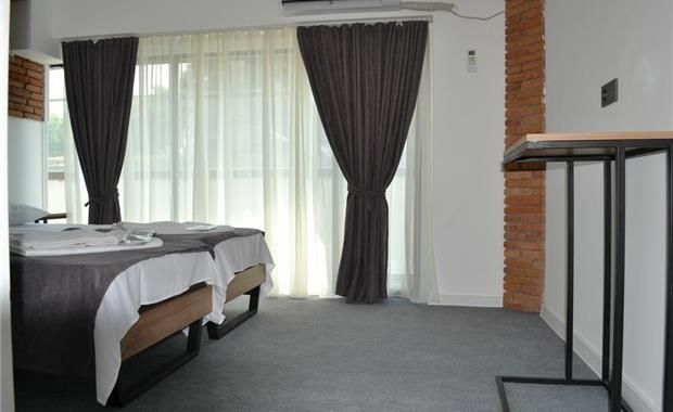 Baratashvili 12 Hotel 3*