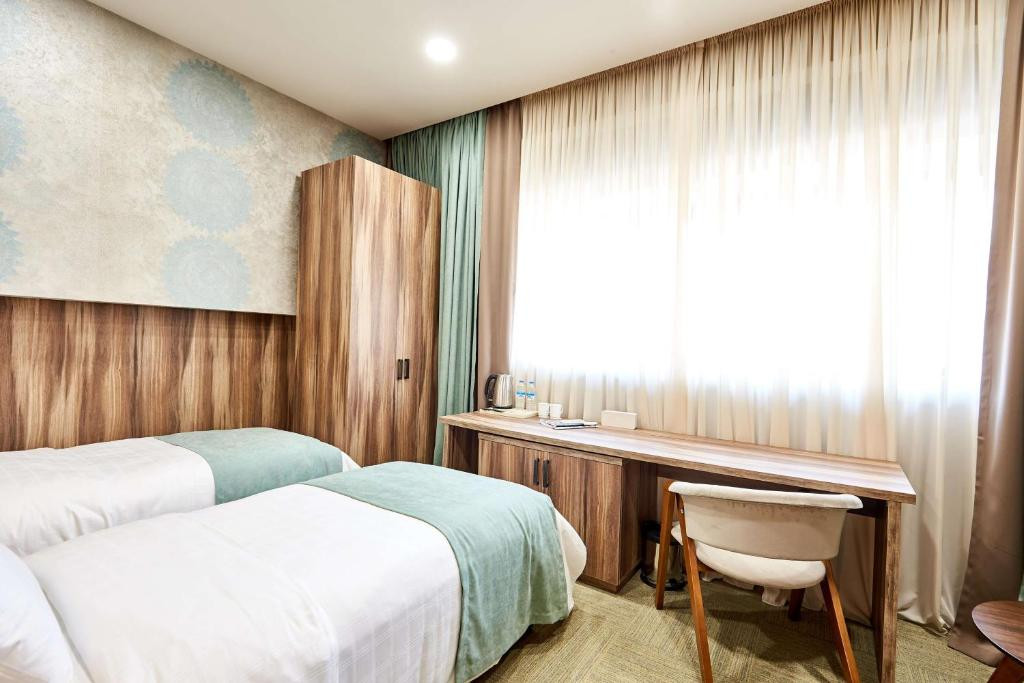 Best Western Tbilisi City Center 4*