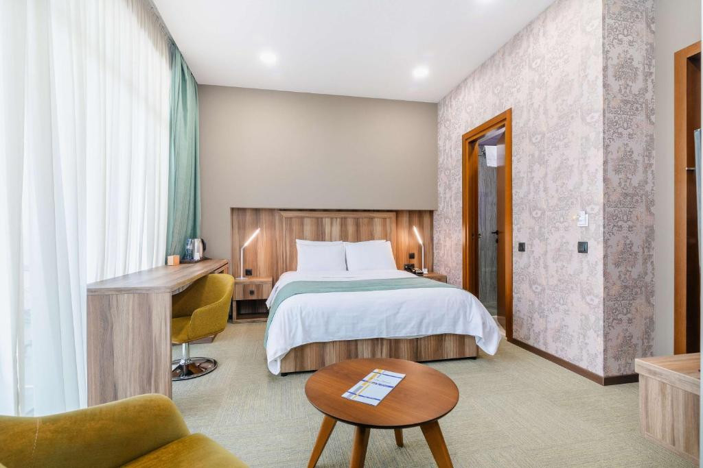 Best Western Tbilisi City Center 4*