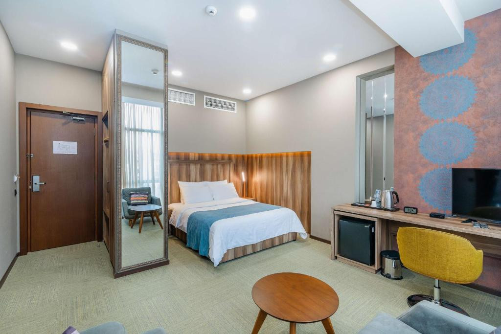 Best Western Tbilisi City Center 4*