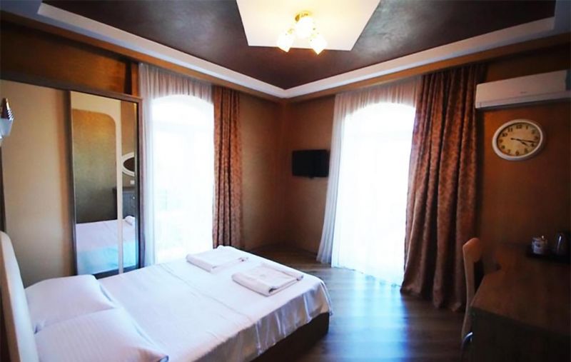 Black Sea Star 3*