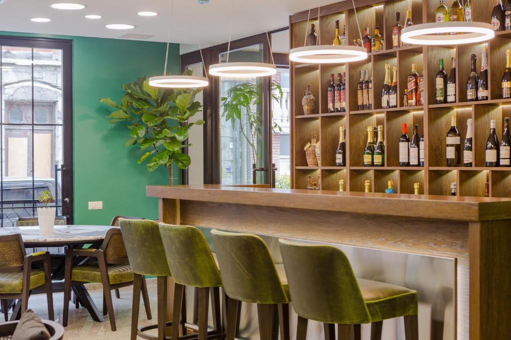 Bloom Hotel 4*