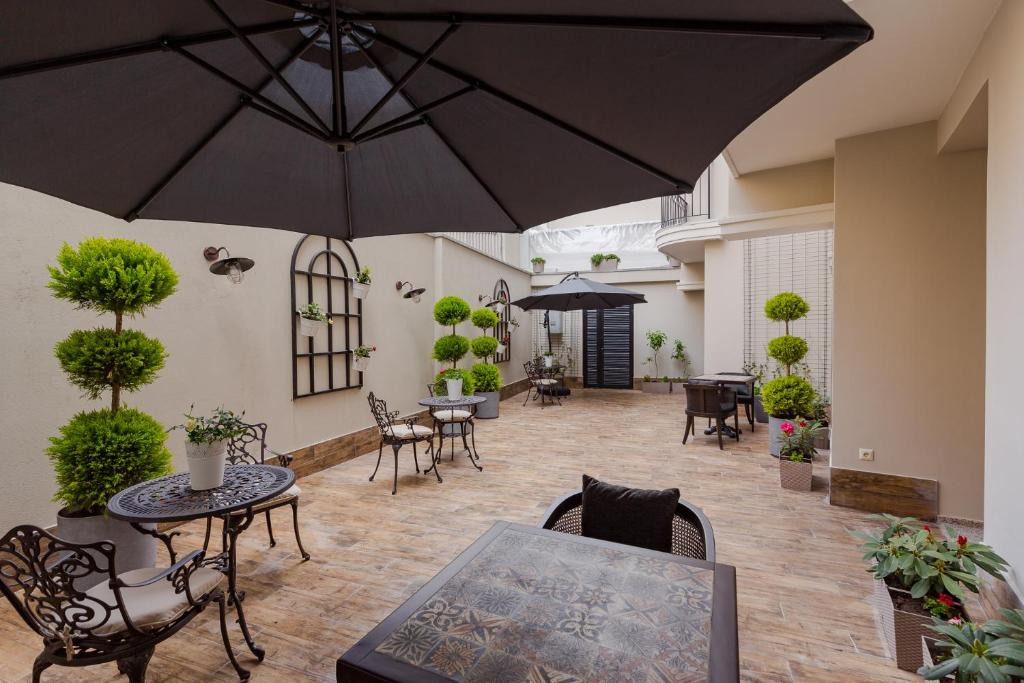 Bloom Hotel 4*