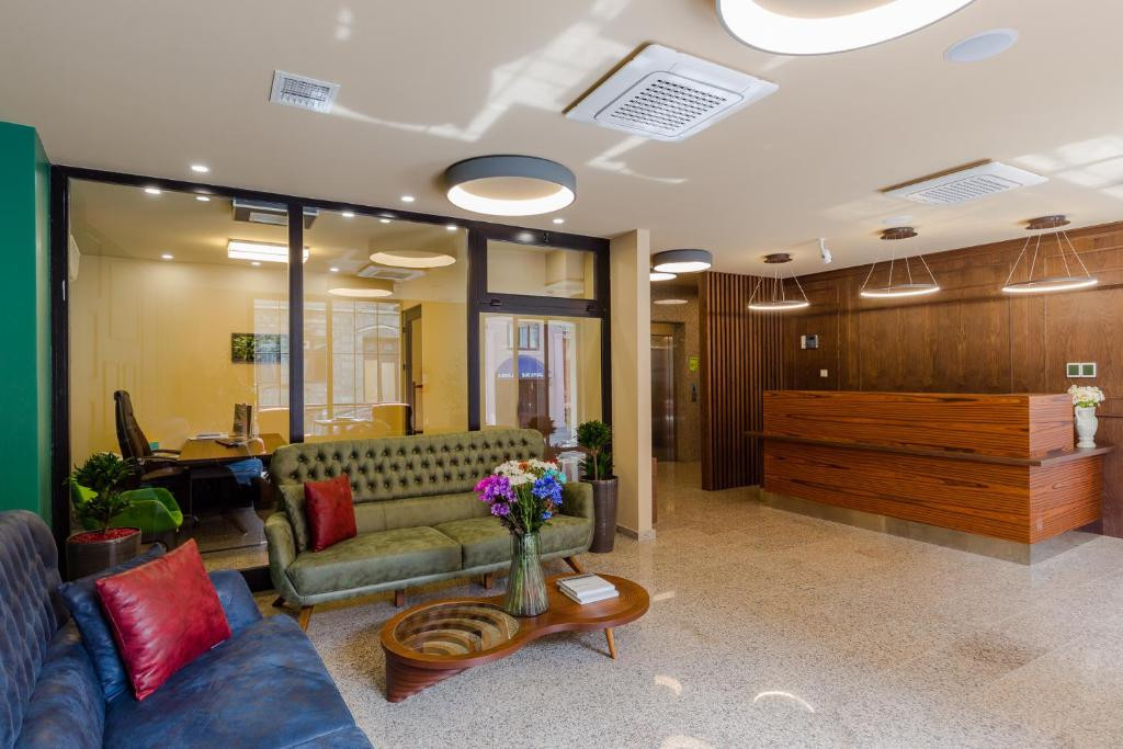Bloom Hotel 4*