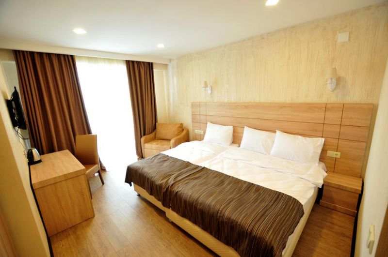 Bm Plaza 4*