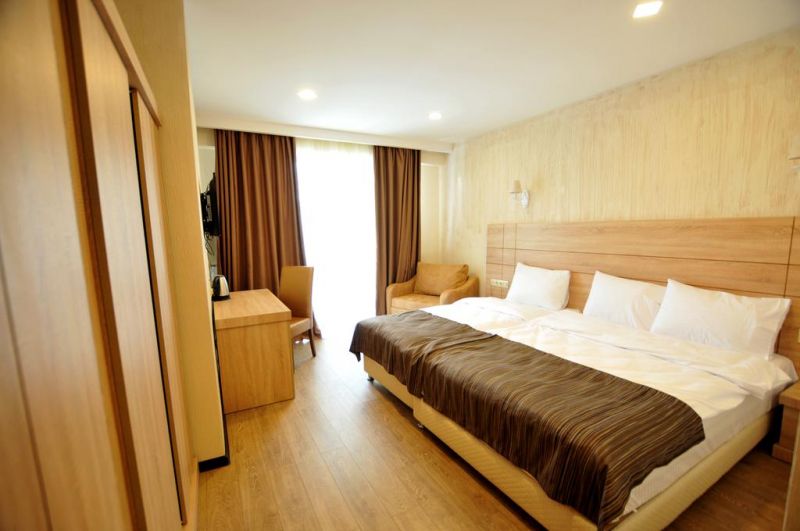 Bm Plaza 4*
