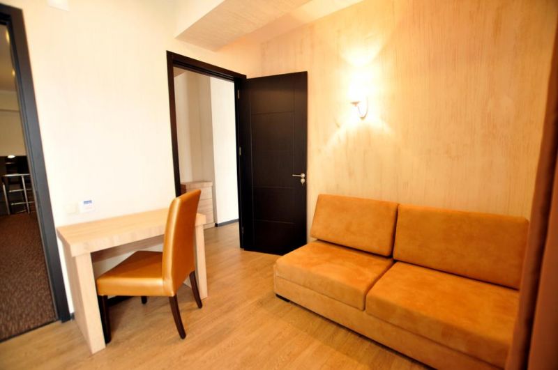 Bm Plaza 4*
