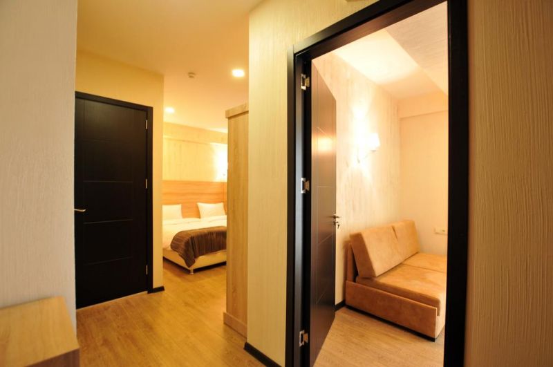 Bm Plaza 4*
