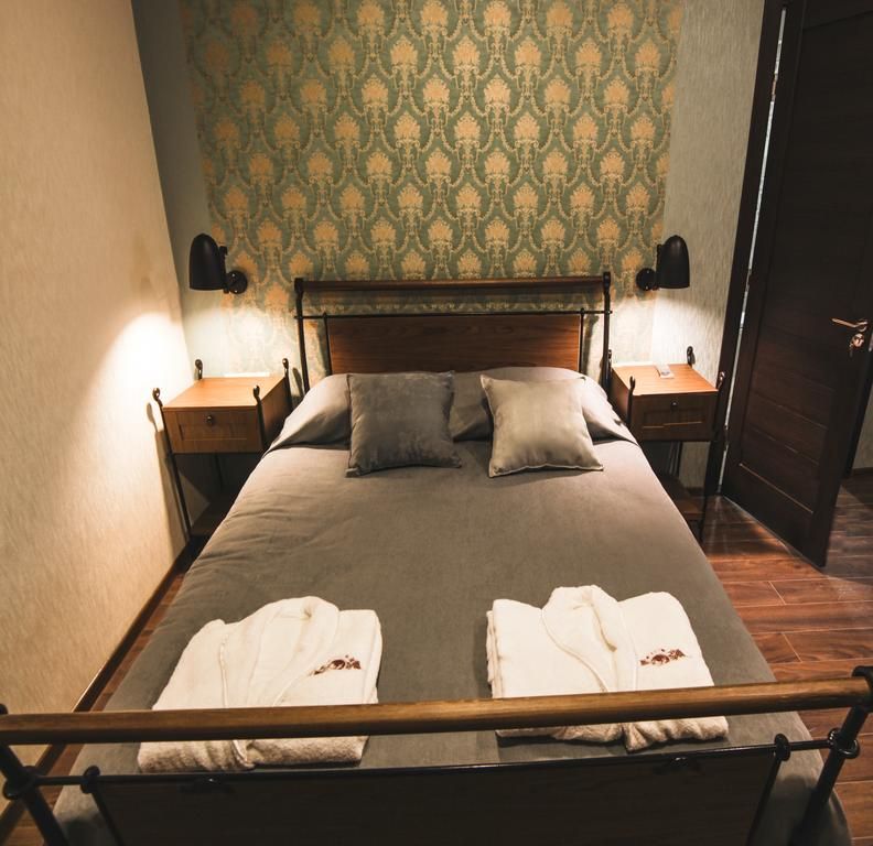 Brigitte Hotel Tbilisi 3*