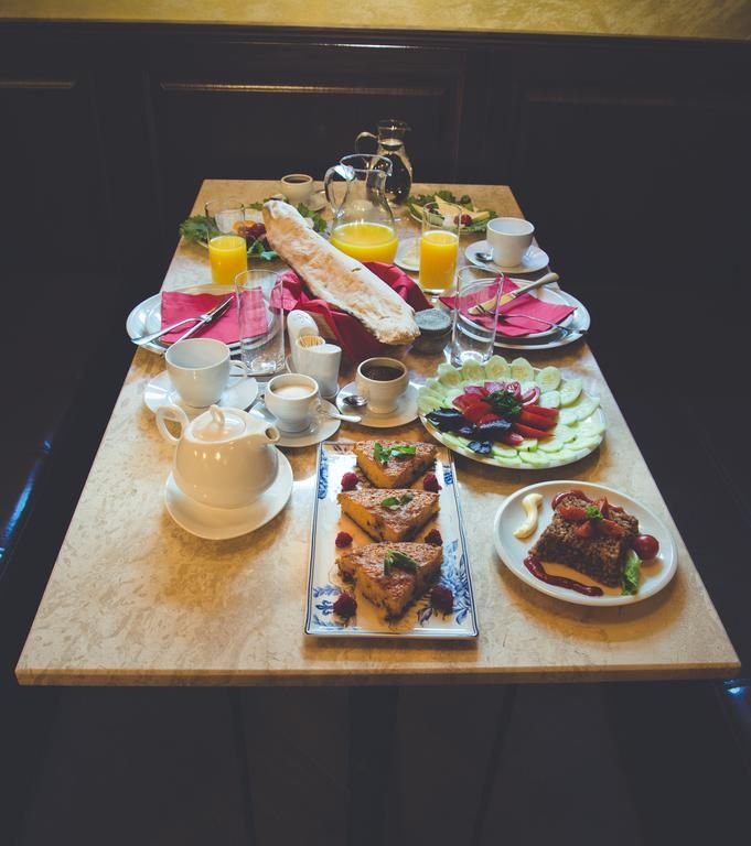 Brigitte Hotel Tbilisi 3*