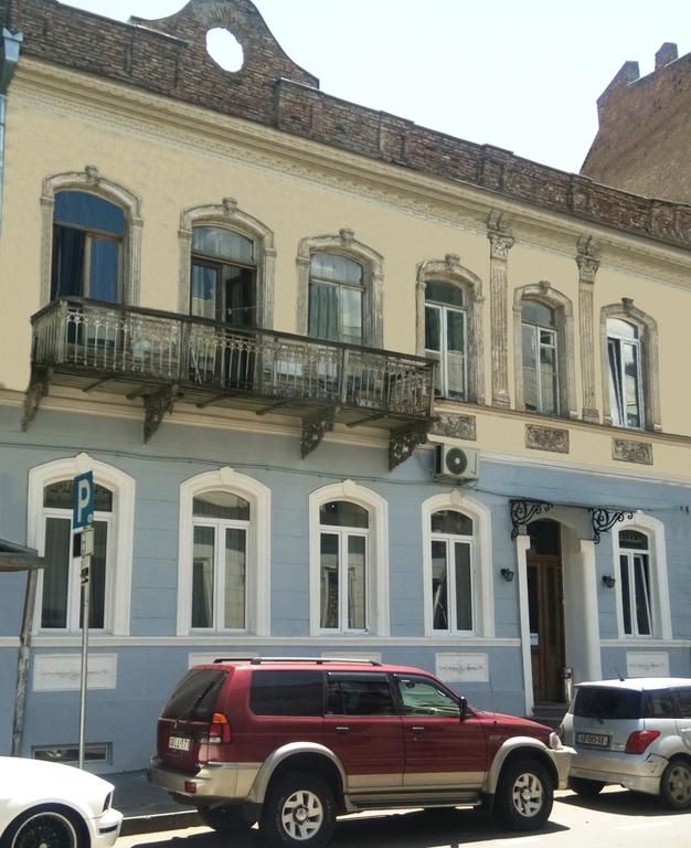 Brigitte Hotel Tbilisi 3*