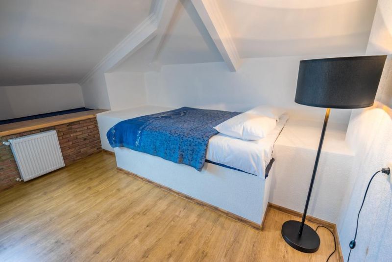 Brotseuli Hotel 2*