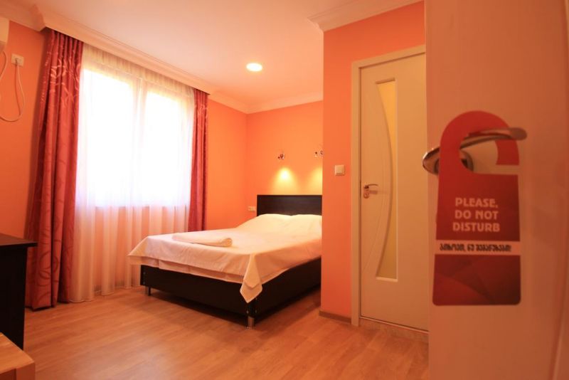 California Hotel 3*