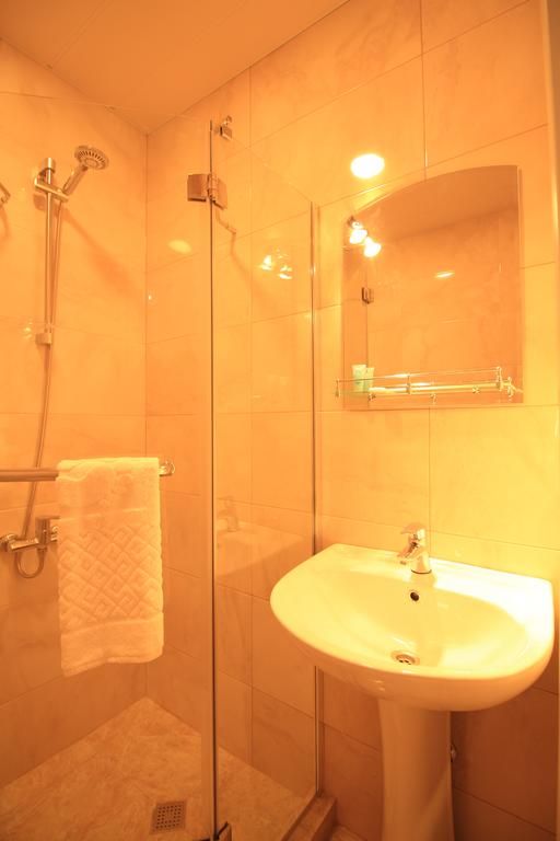 California Hotel 3*
