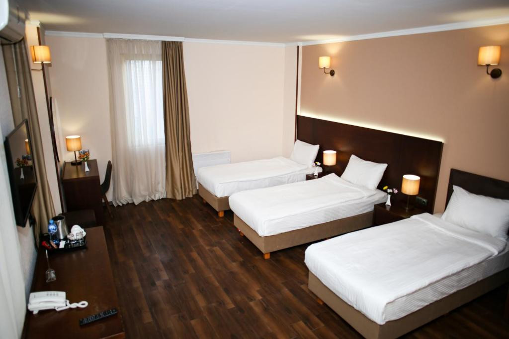 Corner Inn 4*