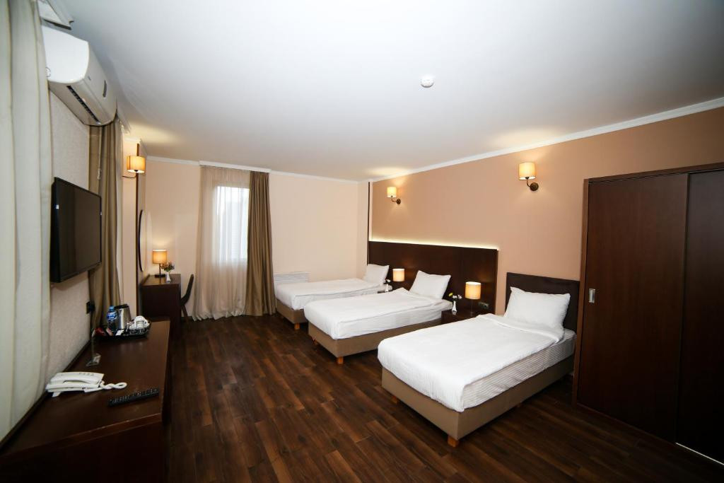 Corner Inn 4*