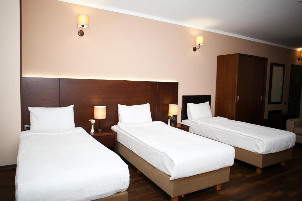Corner Inn 4*