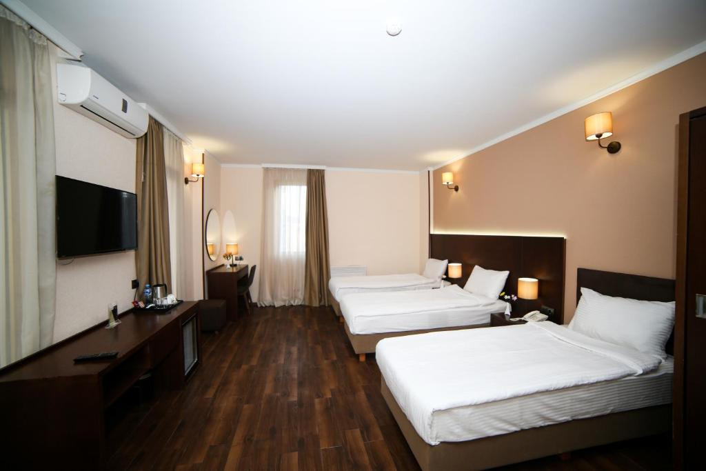 Corner Inn 4*