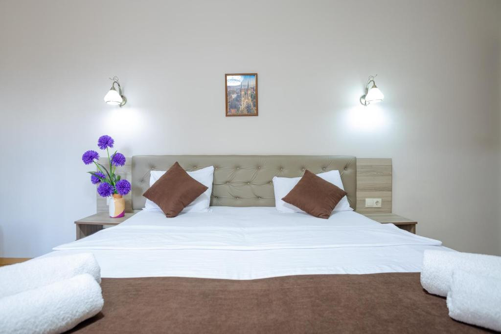 Daisi Sunset 3*