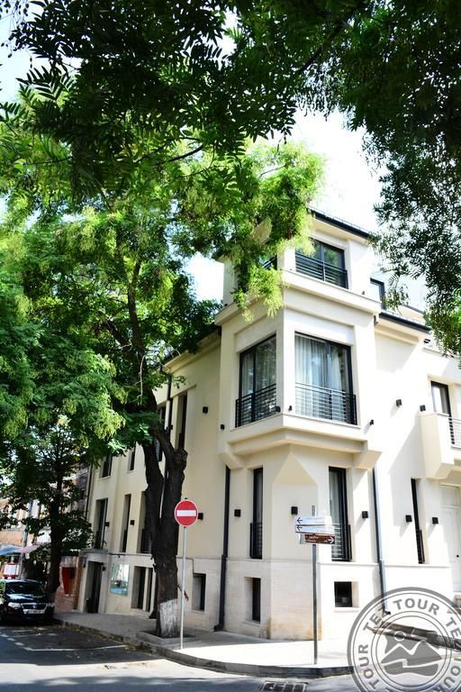 Garnet Tbilisi 4*