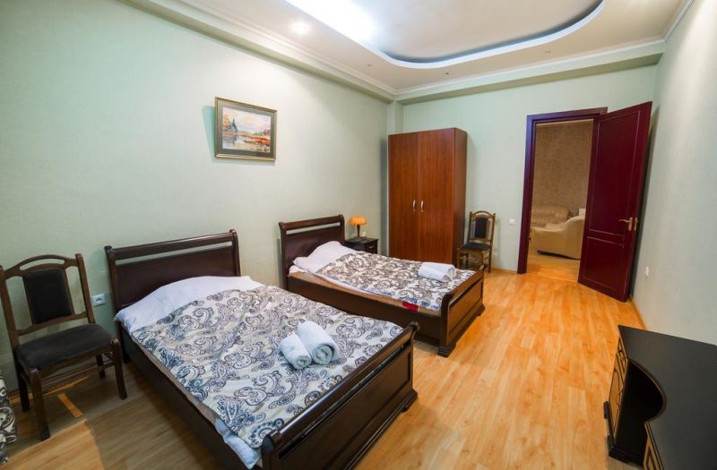 Georgia Vake 3*