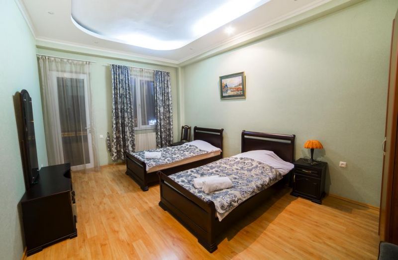 Georgia Vake 3*