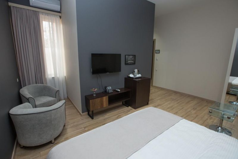 History Hotel 4*