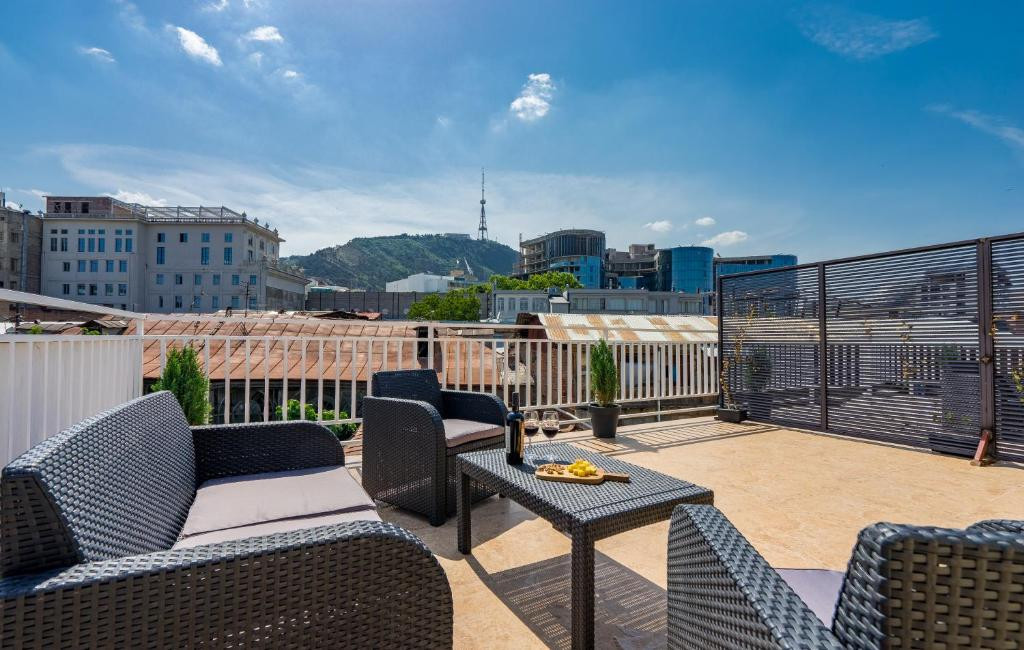 Imperial House 3*