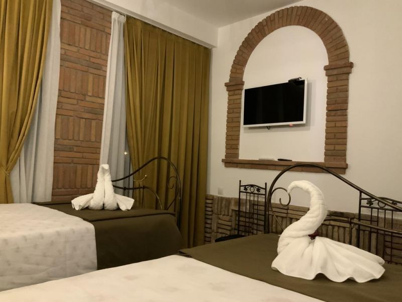 Janashia Hotel 4*