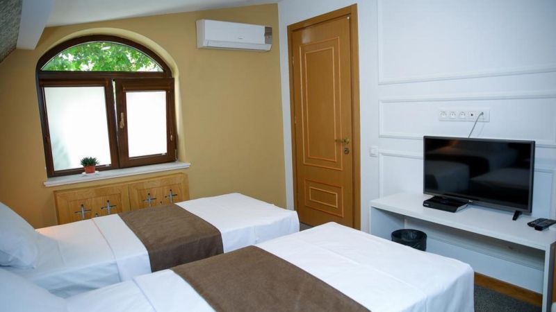 Ks Hotel 4*