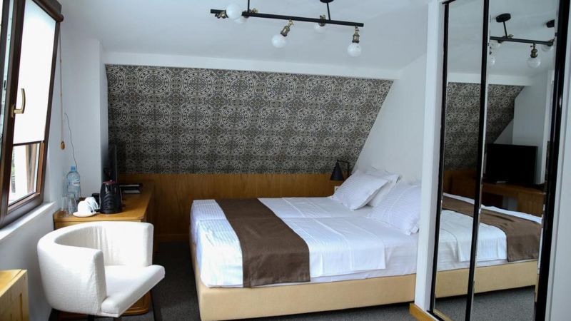 Ks Hotel 4*