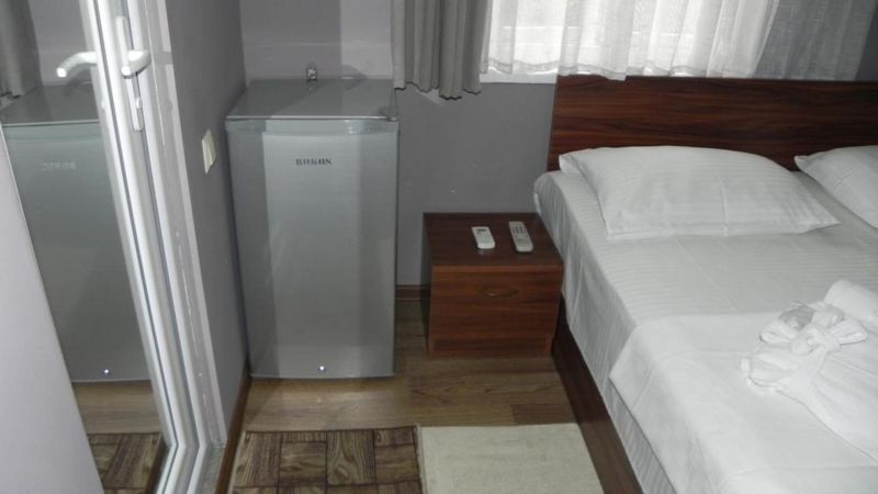 Leon Hotel 2*