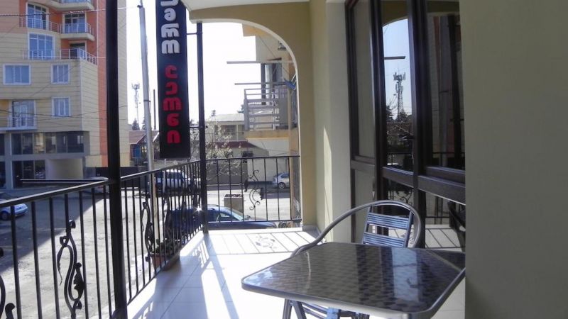 Leon Hotel 2*
