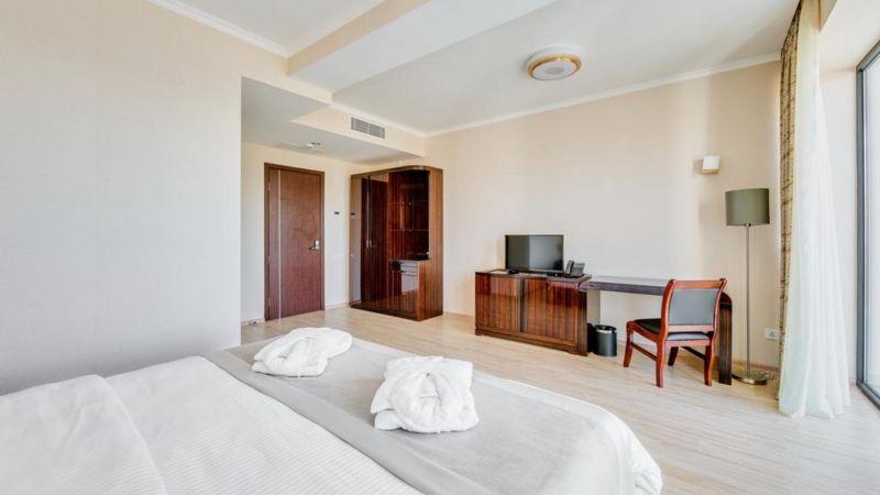 Lisi Hills Hotel 4*