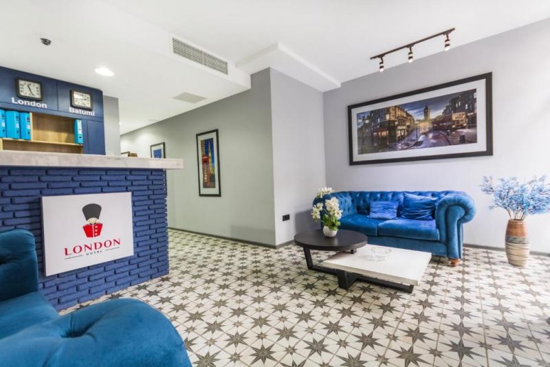 London Hotel 4*