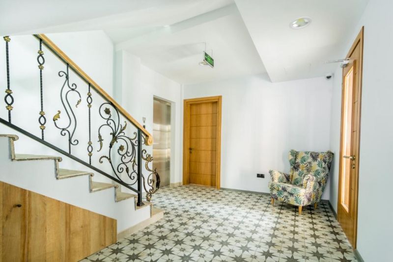 London Hotel 4*