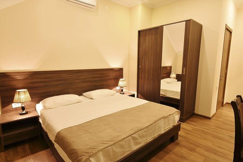 Mgk Hotel 3*