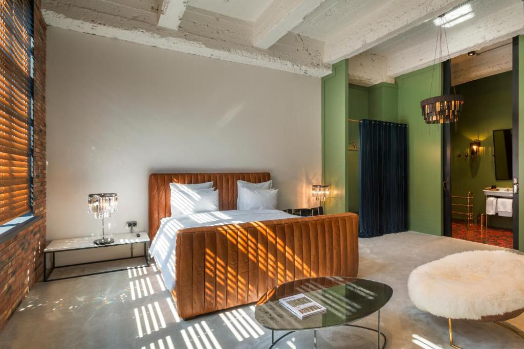 Stamba Hotel 5*